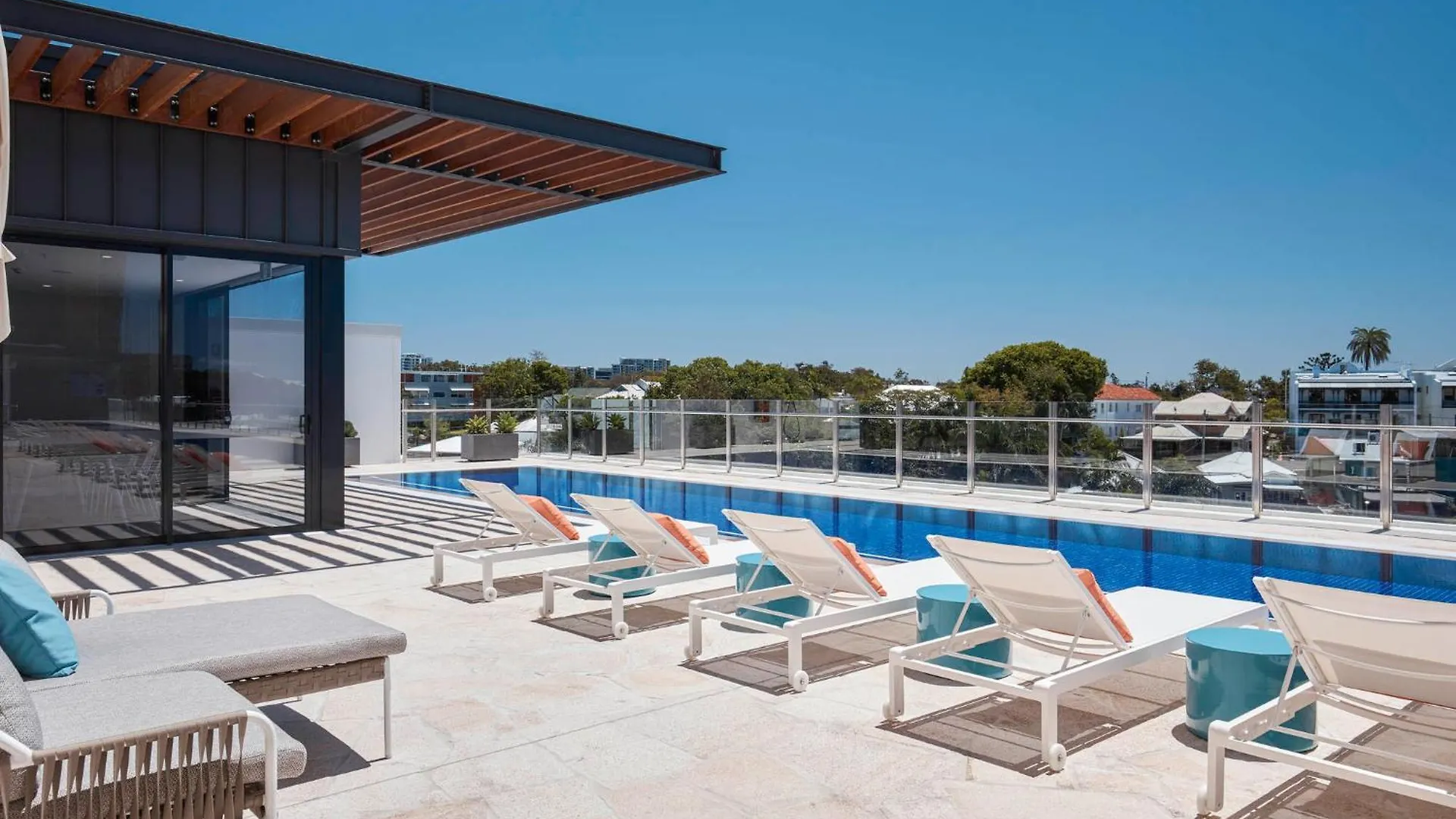 Spacious 2Bed 2Bath Apartment With City Views Brisbane Australia