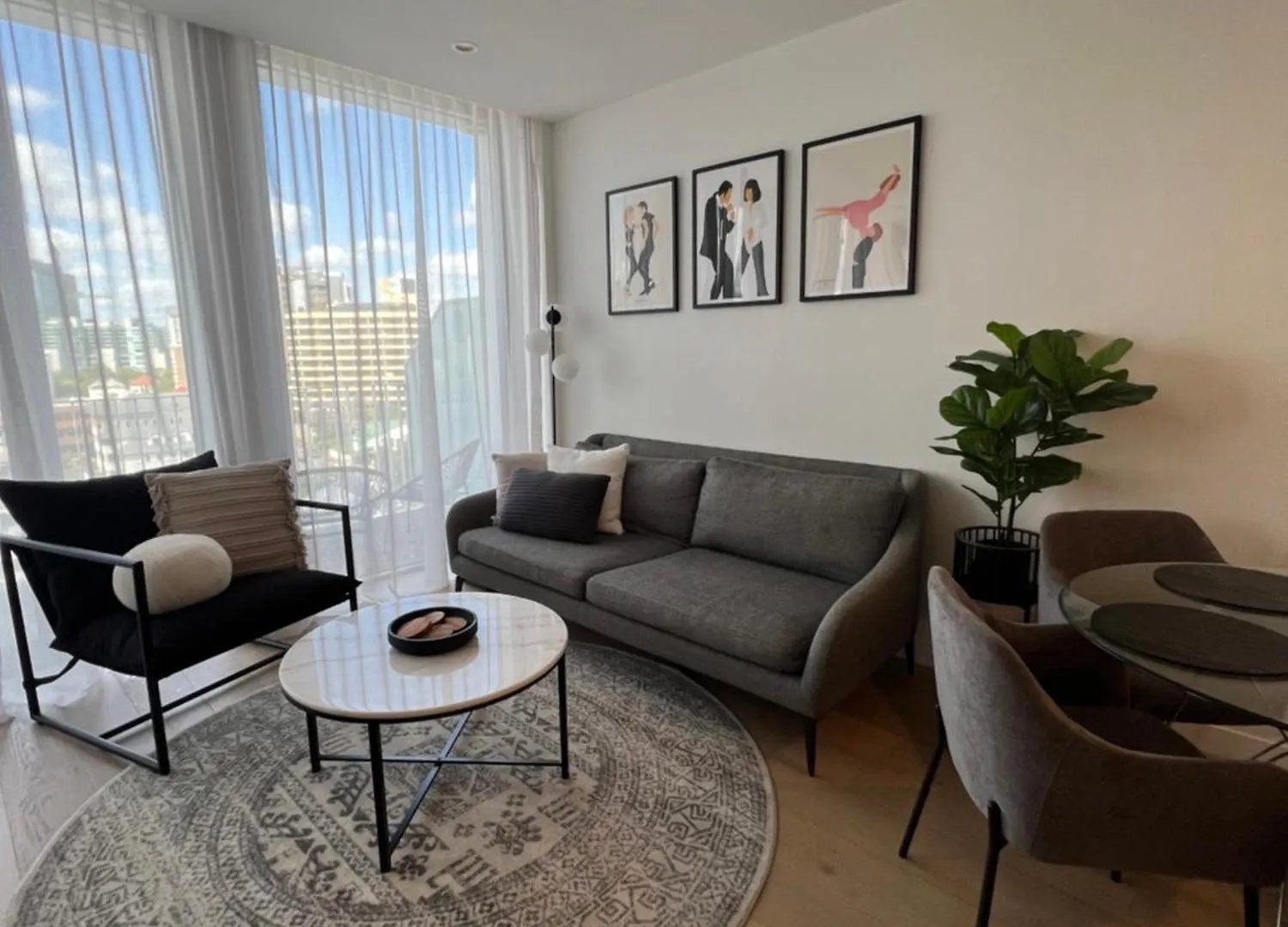 Spacious 2Bed 2Bath Apartment With City Views بريزبين