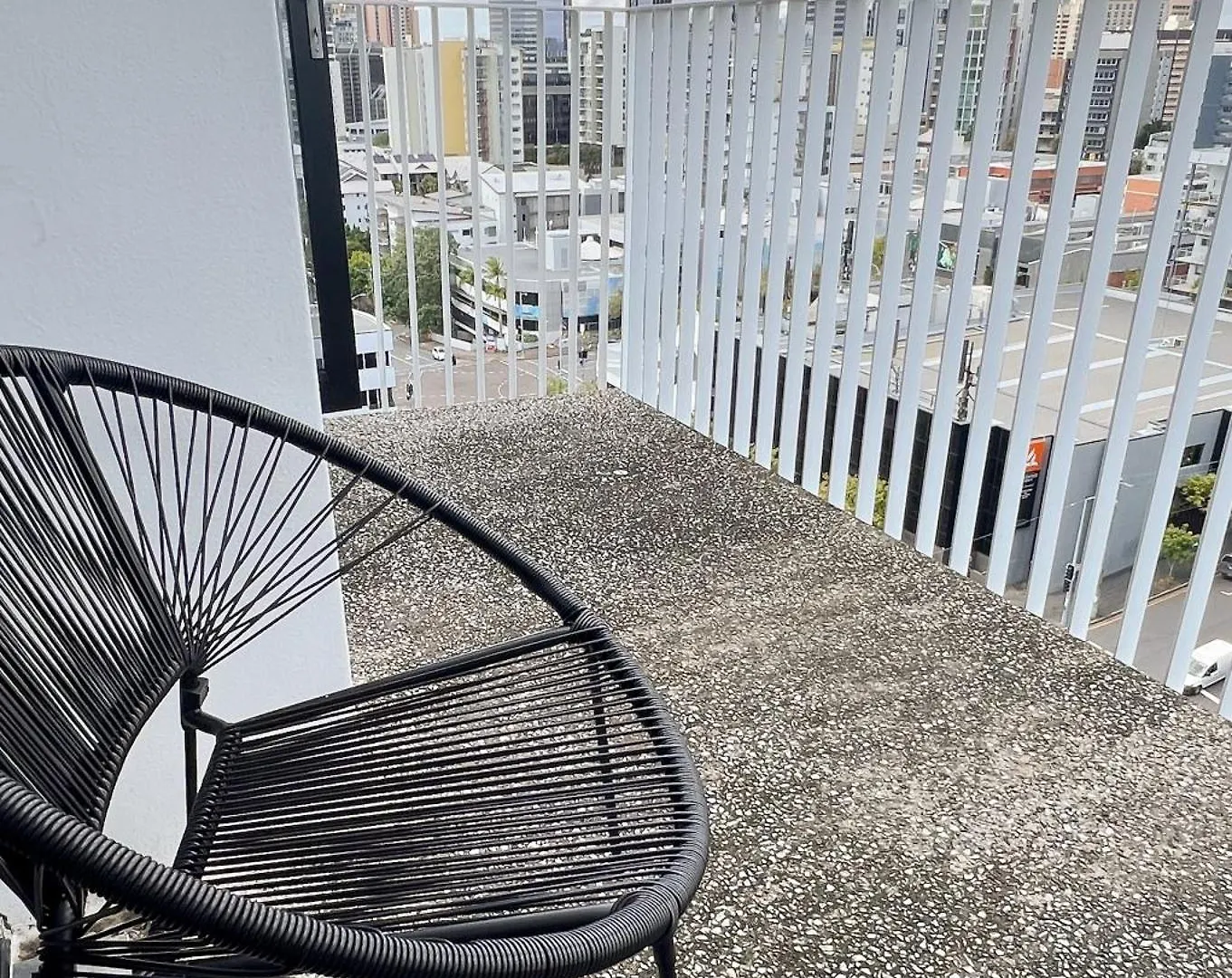 Spacious 2Bed 2Bath Apartment With City Views Brisbane