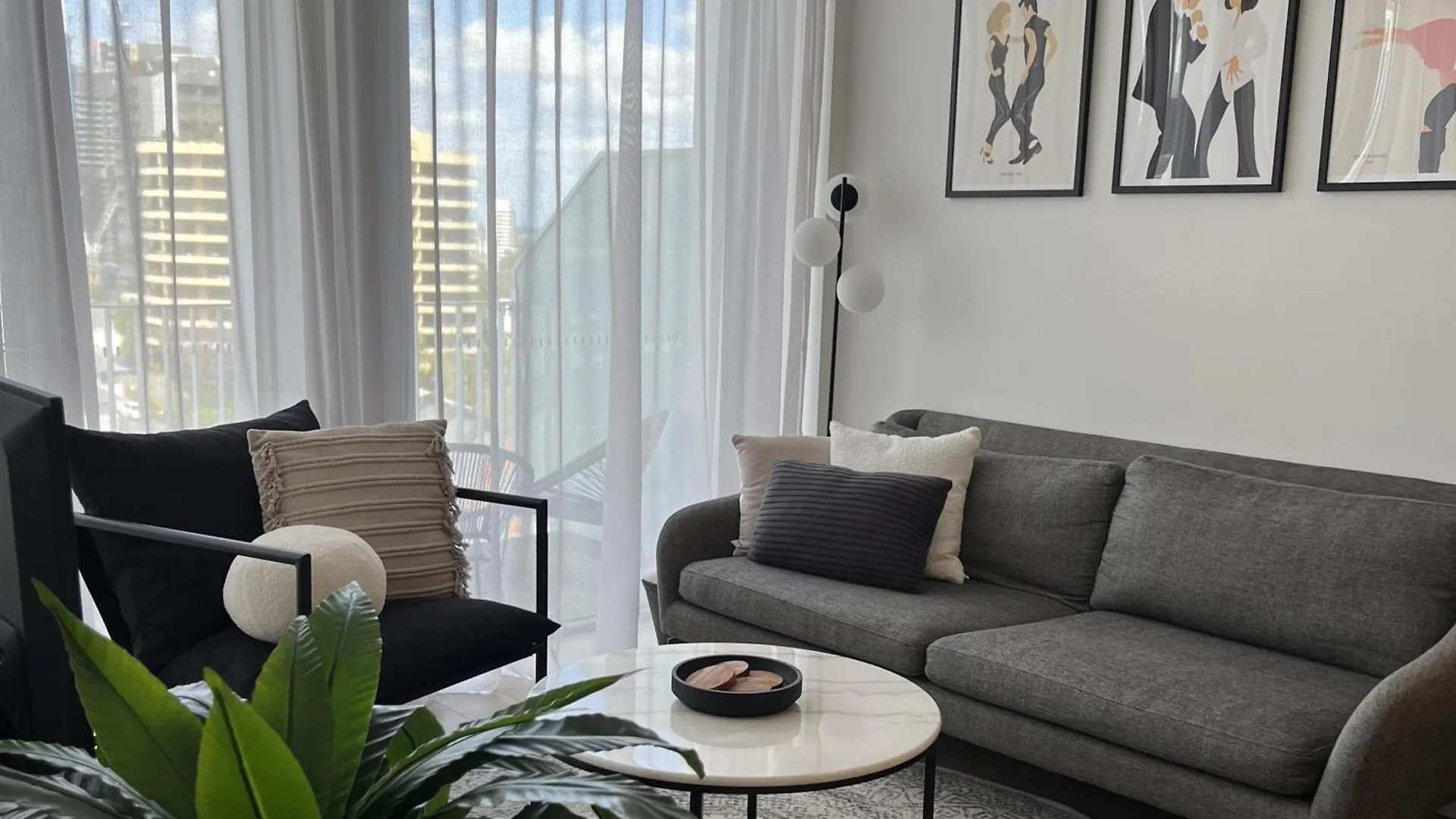 Spacious 2Bed 2Bath Apartment With City Views Brisbane 0*,